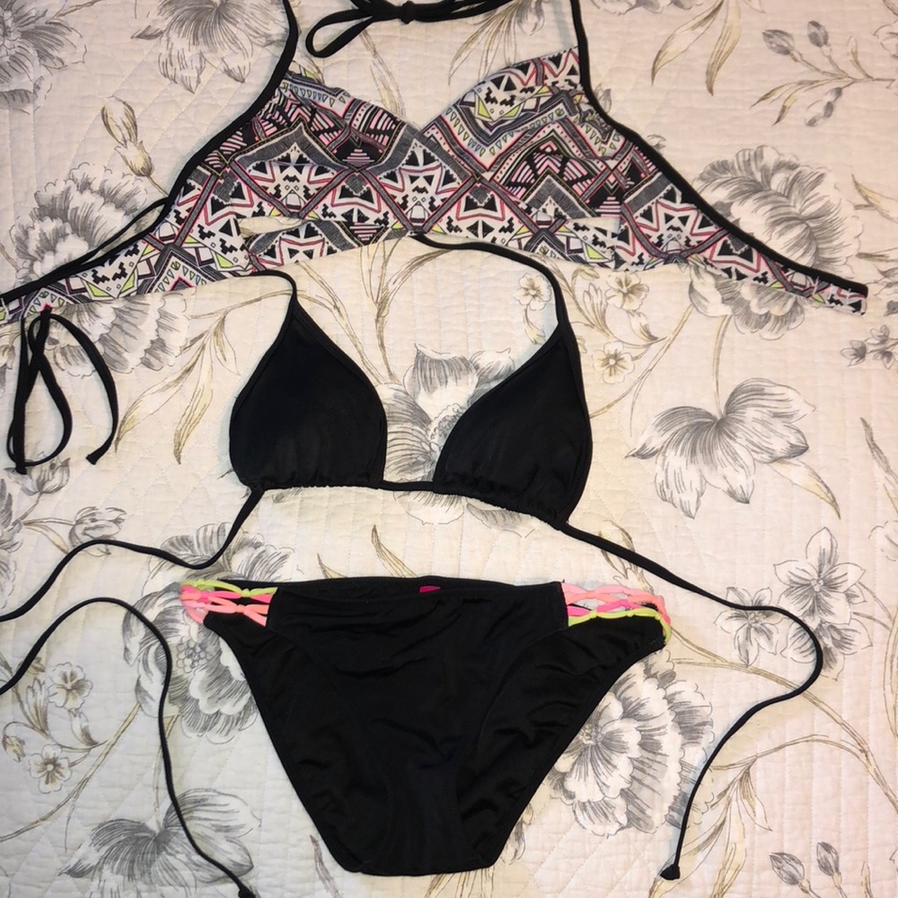 VS 2 tops and a bottom